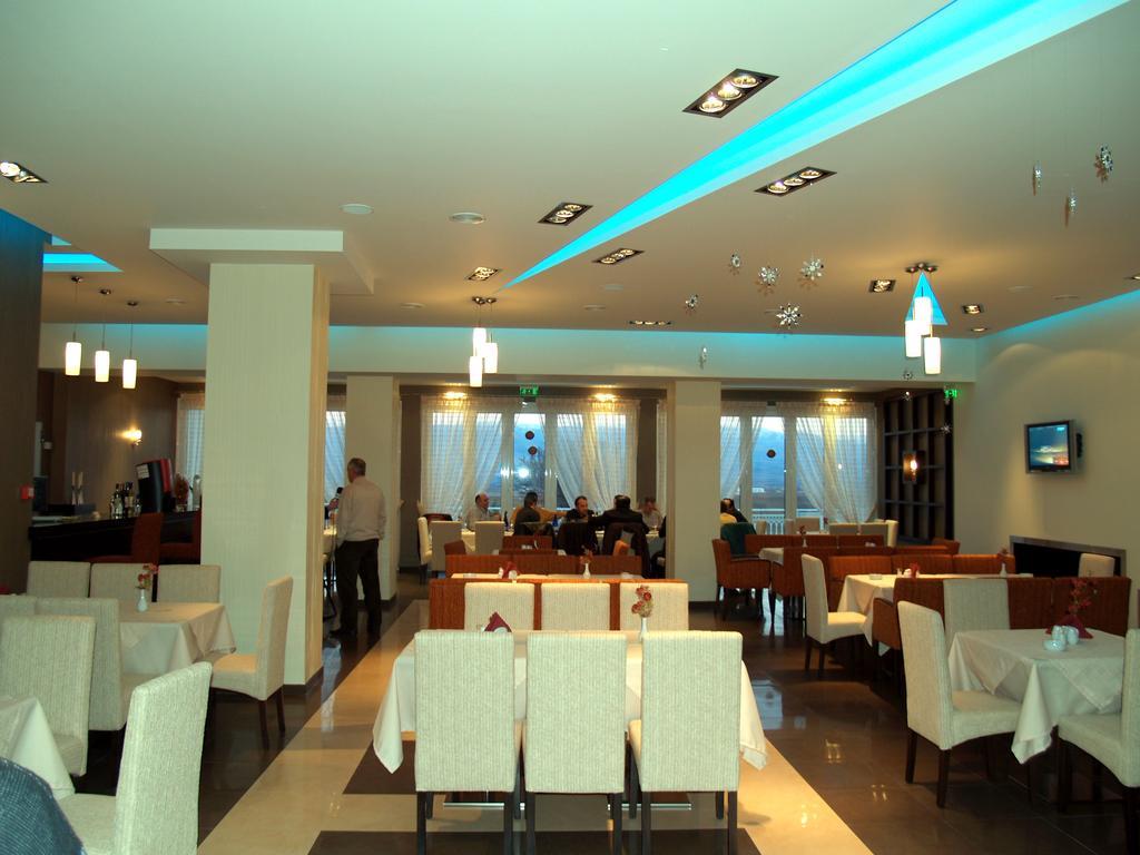 Ioannou Resort Птолемаїда Екстер'єр фото