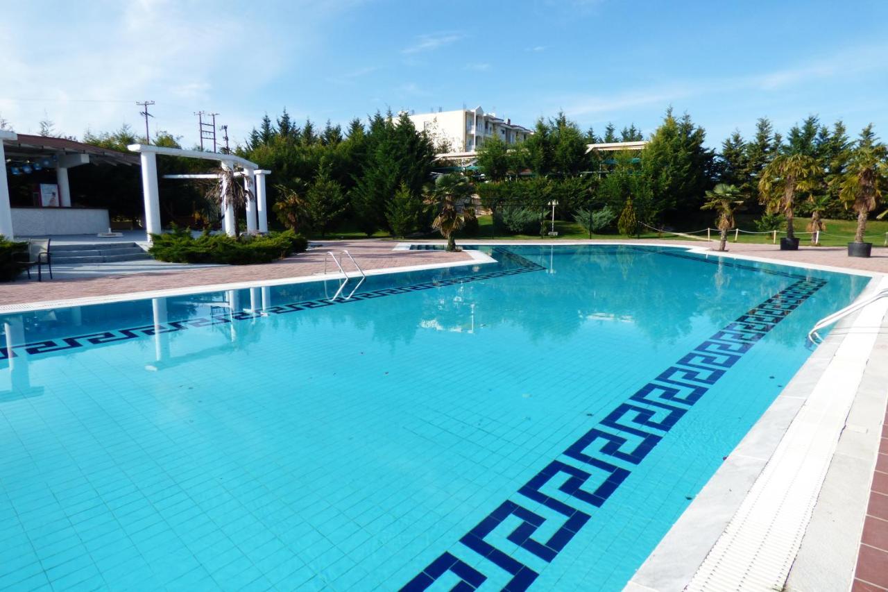 Ioannou Resort Птолемаїда Екстер'єр фото